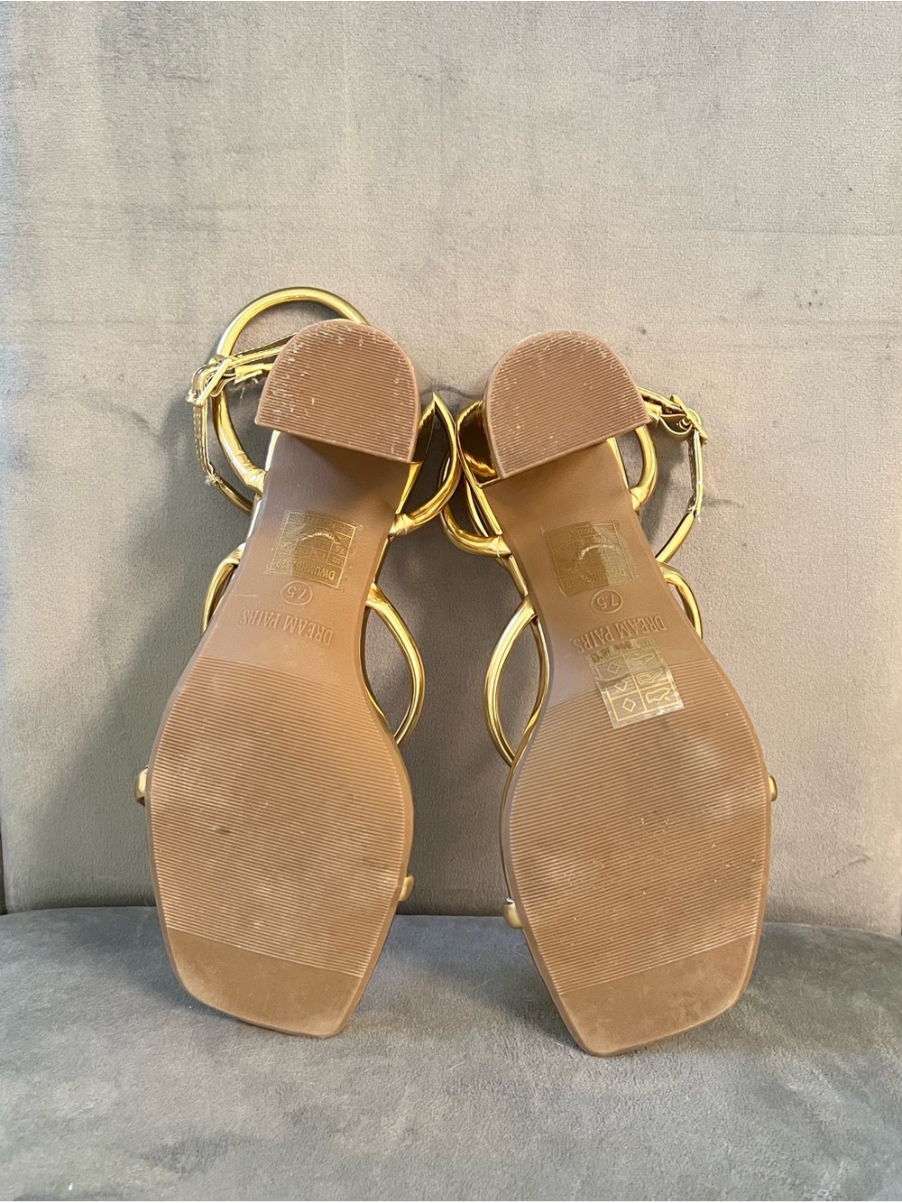 DREAM PAIRS Gold Metallic Strappy Block Heel Sandals – Women's Size 7.5 - Picture 4 of 5